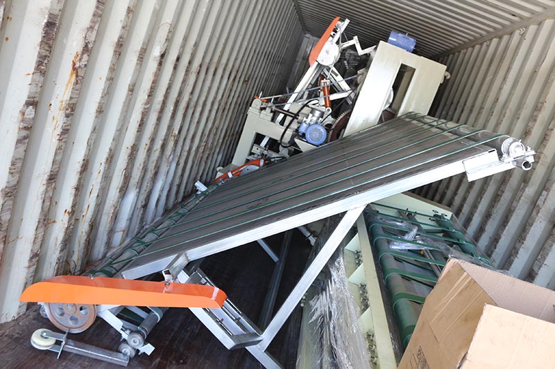 Mesin Geelong mengekspor dua kontainer