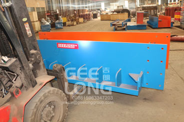 GeeLong Machinery mengekspor empat kontainer jenis mesin pengering logam lembaran panas tekan ke Filipina