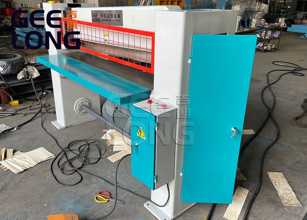 Mesin Pemotong Veneer untuk veneer pola vertikal Mesin Pemotong Veneer untuk veneer pola vertikal
