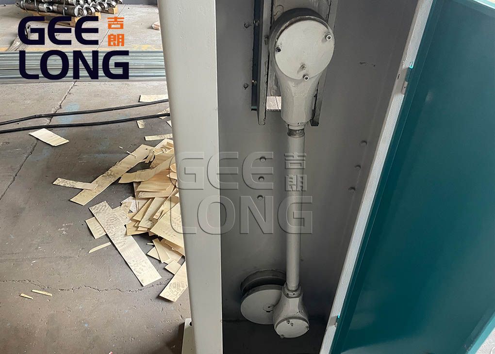 Mesin Pemotong Veneer untuk veneer pola vertikal Mesin Pemotong Veneer untuk veneer pola vertikal