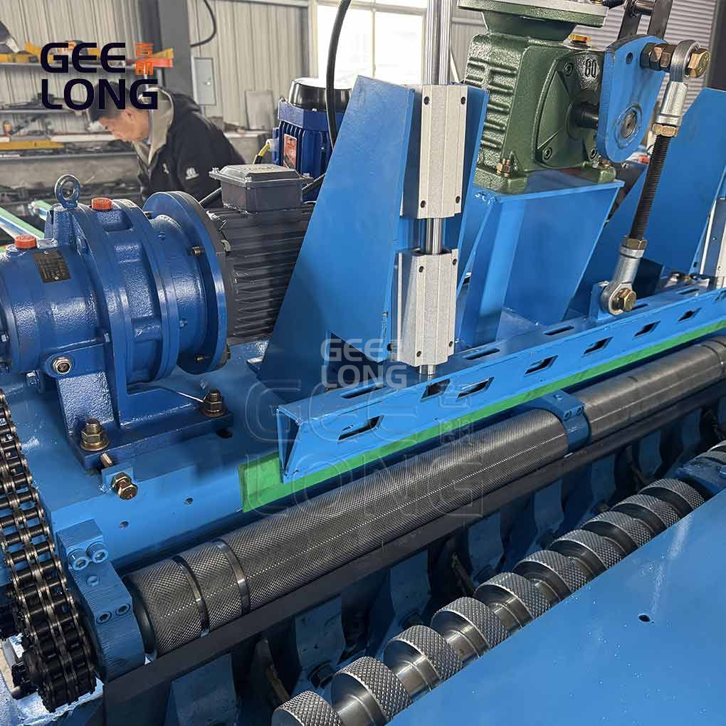 Jalur pengupasan veneer kayu gelondong kecil GEELONG